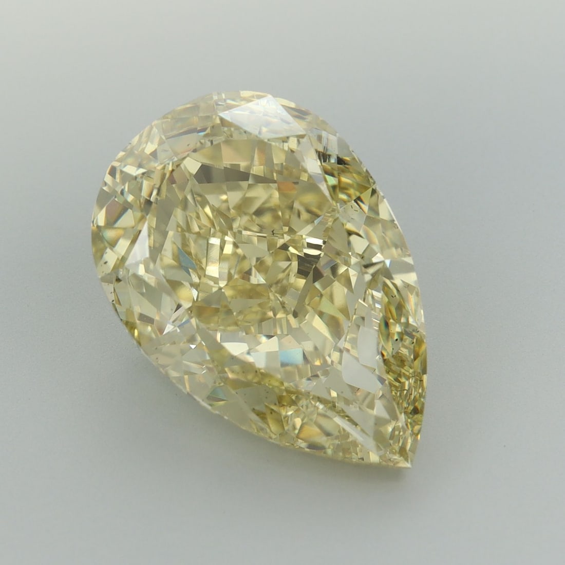 Loose Diamond - PEAR 10.09ct Fancy Intense Yellow VS2: Loose Diamond - PEAR 10.09ct Fancy Intense Yellow VS2 Source: This is a real non-mined Diamond that has been grown in a lab Shape: PEAR Carats: 10.09 Color: Fancy Intense Yellow Certification: IGI Vid