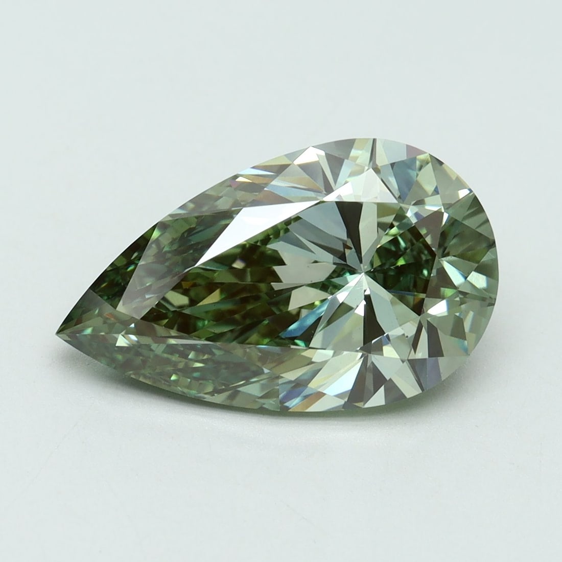 Loose Diamond - PEAR 4.51ct Fancy Vivid Green VS1: Loose Diamond - PEAR 4.51ct Fancy Vivid Green VS1 Source: This is a real non-mined Diamond that has been grown in a lab Shape: PEAR Carats: 4.51 Color: Fancy Vivid Green Certification: IGI Video: