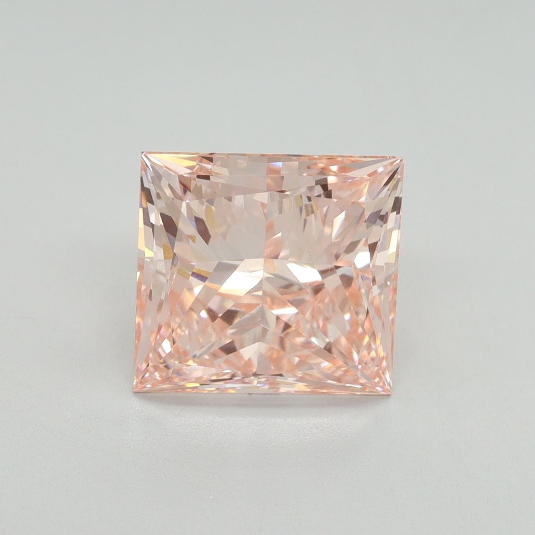 Loose Diamond - PRINCESS 4.04ct Fancy Intense Pink VVS2: Loose Diamond - PRINCESS 4.04ct Fancy Intense Pink VVS2 Source: This is a real non-mined Diamond that has been grown in a lab Shape: PRINCESS Carats: 4.04 Color: Fancy Intense Pink Certification: IGI 