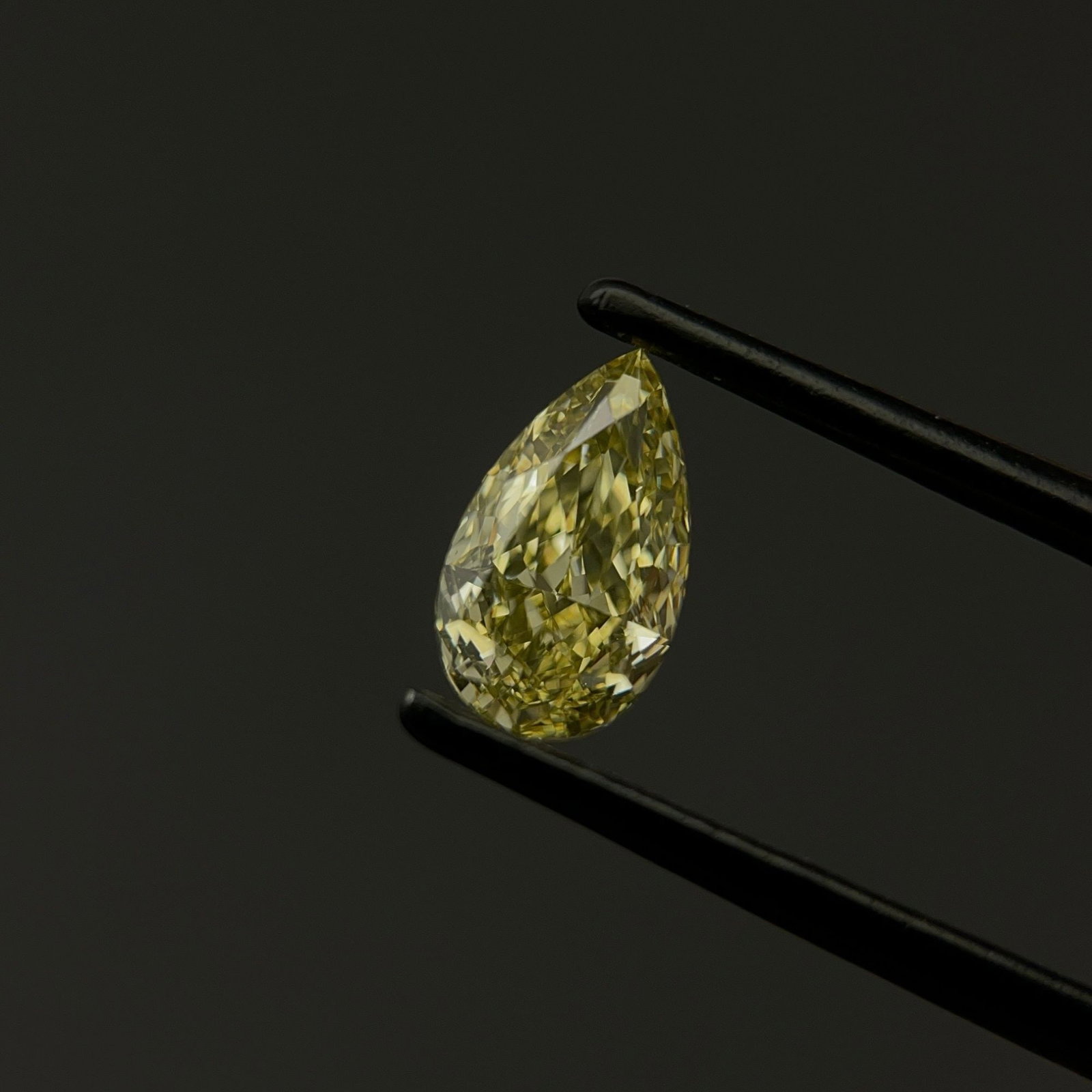Loose Diamond - PEAR 1.11ct Fancy Intense Yellow VS1: Loose Diamond - PEAR 1.11ct Fancy Intense Yellow VS1 Source: This is a real non-mined Diamond that has been grown in a lab Shape: PEAR Carats: 1.11 Color: Fancy Intense Yellow Certification: IGI Video