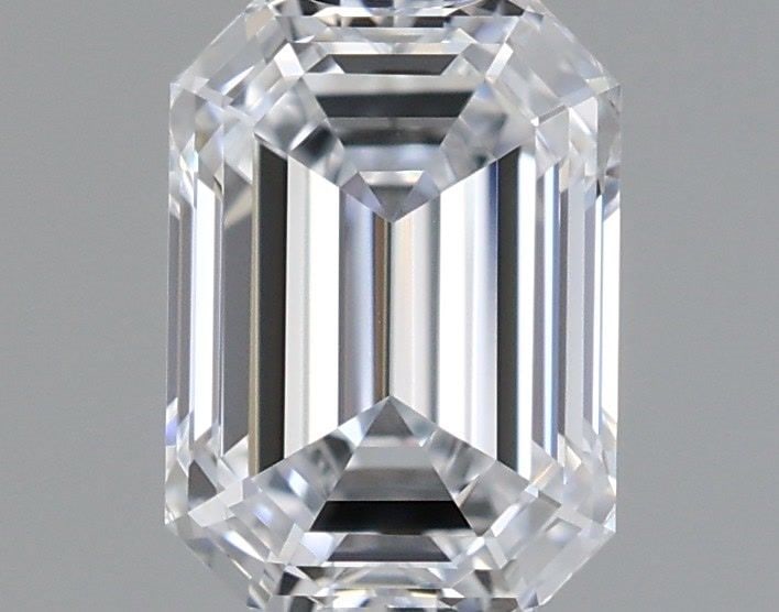 Loose Diamond - EMERALD 0.95ct D VVS1: Loose Diamond - EMERALD 0.95ct D VVS1 Source: This is a real non-mined Diamond that has been grown in a lab Shape: EMERALD Carats: 0.95 Color: D Clarity: VVS1 Certification: IGI Video: