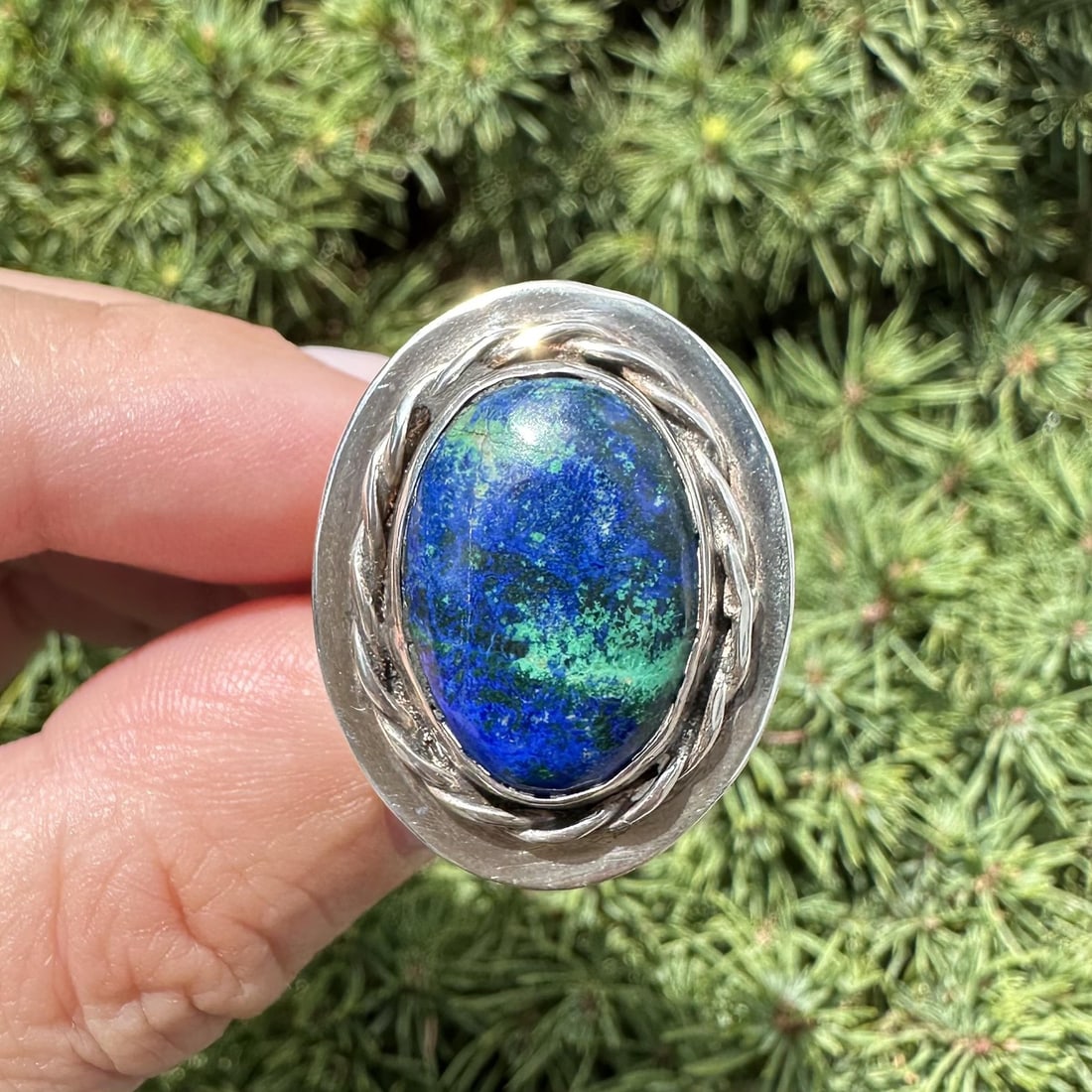 Azurmalachite Cocktail Ring Sterling Silver Oval Bezel Braided Size 7: Azurmalachite Cocktail Ring Sterling Silver Oval Bezel Braided Size 7 Vintage handmade cocktail ring featuring a natural genuine azurmalachite stone in an oval bezel setting with a braided design. Cra