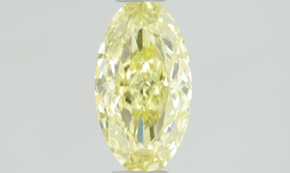 Loose Diamond - OVAL 0.5ct Fancy Yellow VS1: Loose Diamond - OVAL 0.5ct Fancy Yellow VS1 Source: Natural Shape: OVAL Carats: 0.5 Color: Fancy Yellow Certification: GIA Video:
