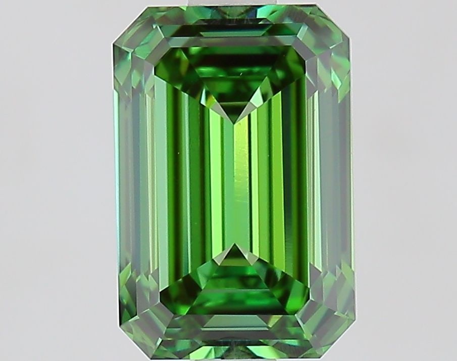 Loose Diamond - EMERALD 2.06ct Fancy Vivid Green VVS2: Loose Diamond - EMERALD 2.06ct Fancy Vivid Green VVS2 Source: This is a real non-mined Diamond that has been grown in a lab Shape: EMERALD Carats: 2.06 Color: Fancy Vivid Green Certification: IGI Vide