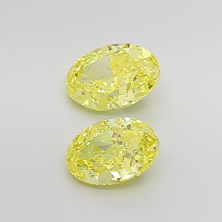 Loose Diamond - OVAL 1.08ct Fancy Vivid Yellow VS1: Loose Diamond - OVAL 1.08ct Fancy Vivid Yellow VS1 Source: This is a real non-mined Diamond that has been grown in a lab Shape: OVAL Carats: 1.08 Color: Fancy Vivid Yellow Certification: IGI Video: