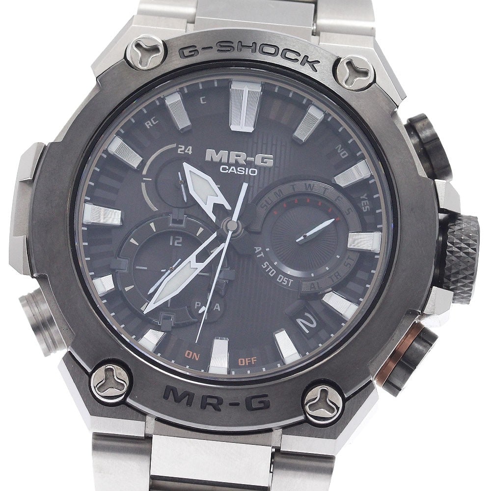 CASIO G-SHOCK MR-G MRG-B2000D-1AJR Titanium Solar Radio Controlled Watch: CASIO G-SHOCK MR-G MRG-B2000D-1AJR Titanium Solar Radio Controlled Watch Casio G-SHOCK MR-G wristwatch with solar radio-controlled movement and Bluetooth functionality. This men's model features a bla