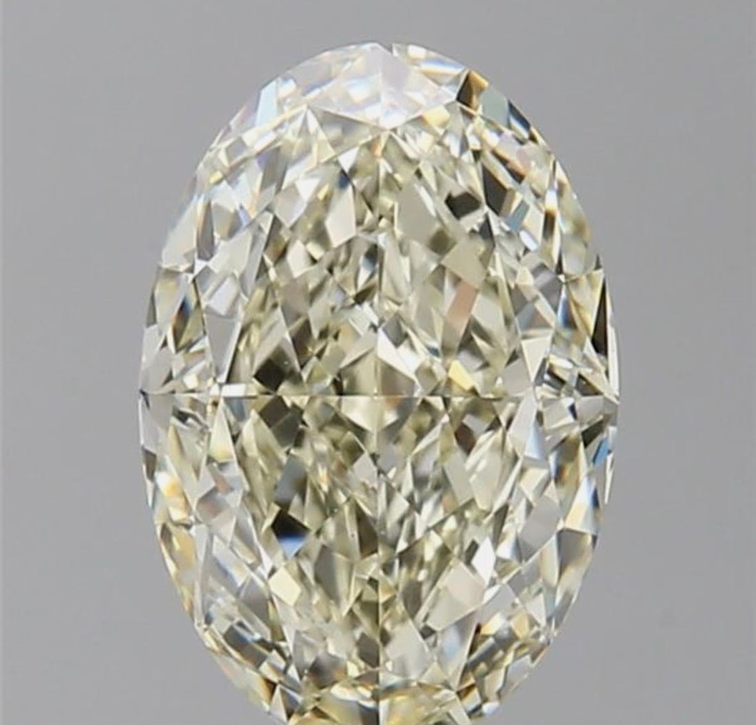 Loose Diamond - OVAL 2.01ct U-V VS2: Loose Diamond - OVAL 2.01ct U-V VS2 Source: Natural Shape: OVAL Carats: 2.01 Color: U-V Certification: GIA Video: