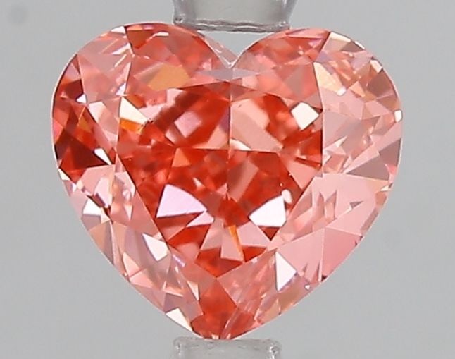 Loose Diamond - HEART 1.52ct Fancy Vivid Pink VS1: Loose Diamond - HEART 1.52ct Fancy Vivid Pink VS1 Source: This is a real non-mined Diamond that has been grown in a lab Shape: HEART Carats: 1.52 Color: Fancy Vivid Pink Certification: IGI Video: