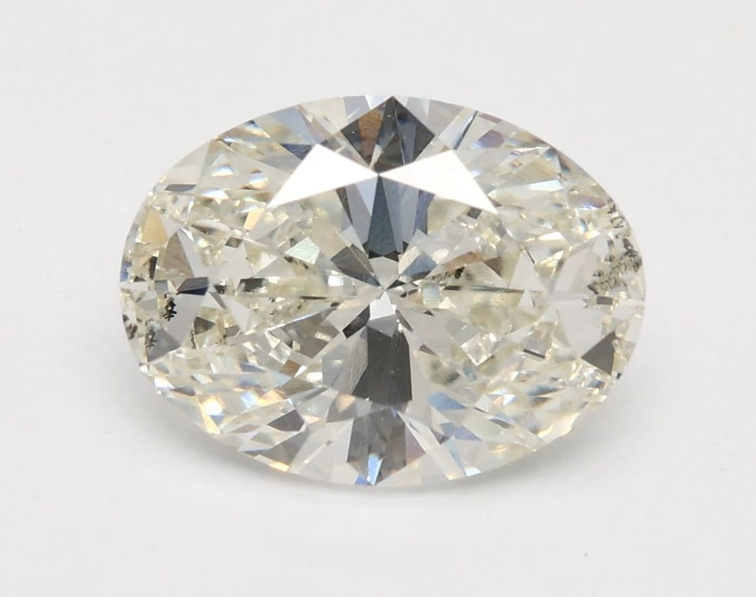 Loose Diamond - OVAL 2.07ct I SI1: Loose Diamond - OVAL 2.07ct I SI1 Source: This is a real non-mined Diamond that has been grown in a lab Shape: OVAL Carats: 2.07 Color: I Clarity: SI1 Certification: IGI Video:
