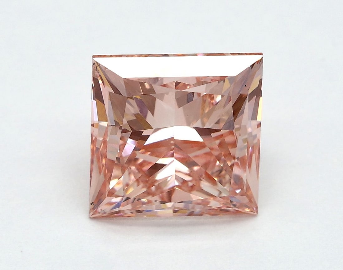 Loose Diamond - PRINCESS 3.02ct Fancy Vivid Pink SI1: Loose Diamond - PRINCESS 3.02ct Fancy Vivid Pink SI1 Source: This is a real non-mined Diamond that has been grown in a lab Shape: PRINCESS Carats: 3.02 Color: Fancy Vivid Pink Certification: IGI Video