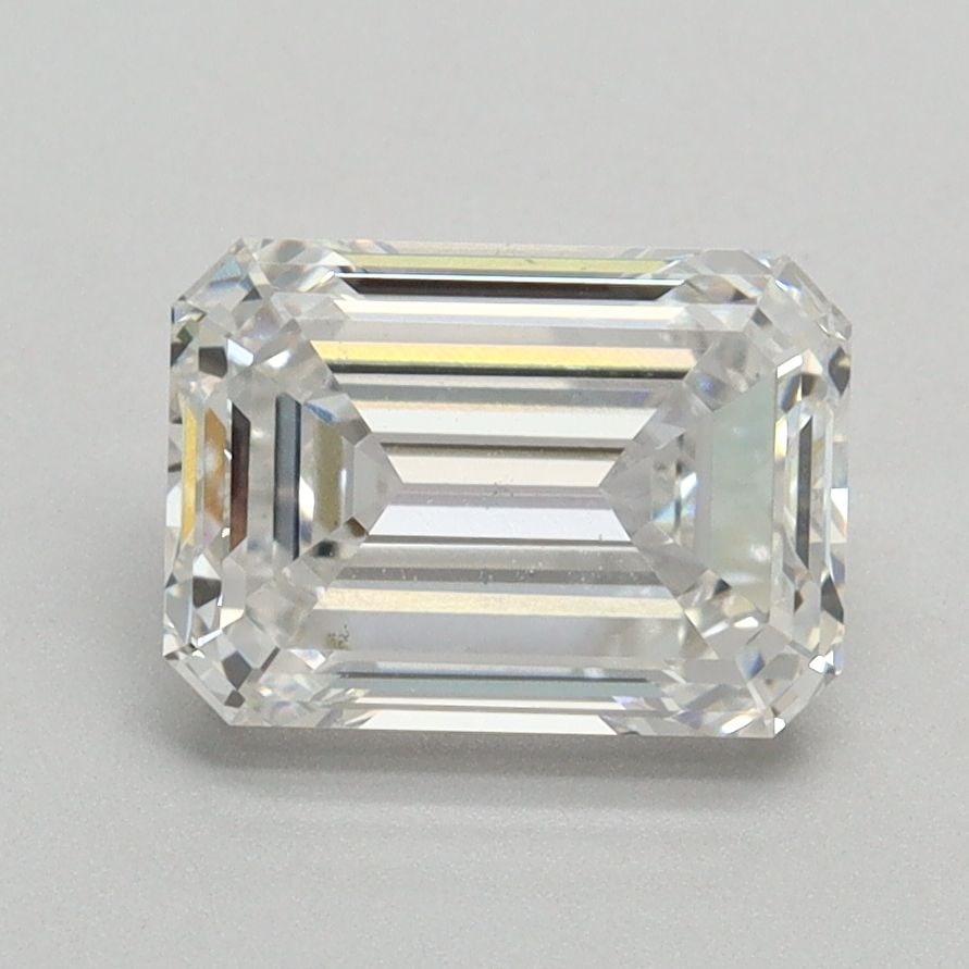 Loose Diamond - EMERALD 2.05ct E VS2: Loose Diamond - EMERALD 2.05ct E VS2 Source: This is a real non-mined Diamond that has been grown in a lab Shape: EMERALD Carats: 2.05 Color: E Clarity: VS2 Certification: NONE Video: