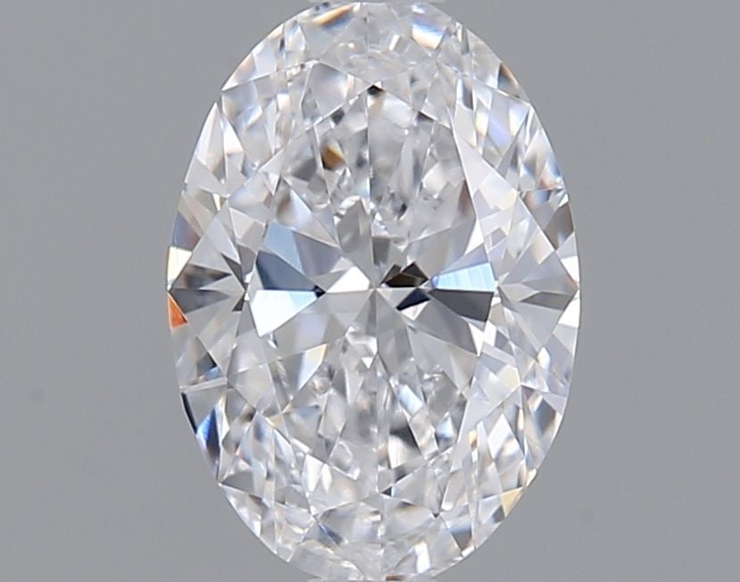 Loose Diamond - OVAL 0.9ct D VVS2: Loose Diamond - OVAL 0.9ct D VVS2 Source: This is a real non-mined Diamond that has been grown in a lab Shape: OVAL Carats: 0.9 Color: D Clarity: VVS2 Certification: NONE Video:
