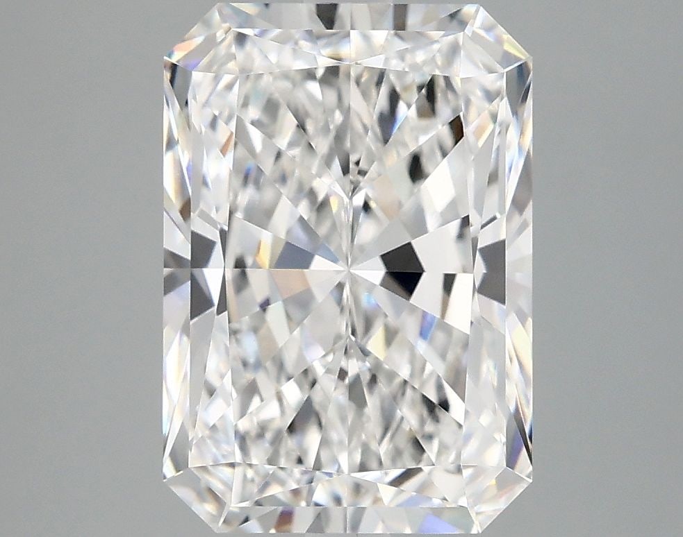 Loose Diamond - RADIANT 4.12ct D VVS2: Loose Diamond - RADIANT 4.12ct D VVS2 Source: This is a real non-mined Diamond that has been grown in a lab Shape: RADIANT Carats: 4.12 Color: D Clarity: VVS2 Certification: IGI Video: