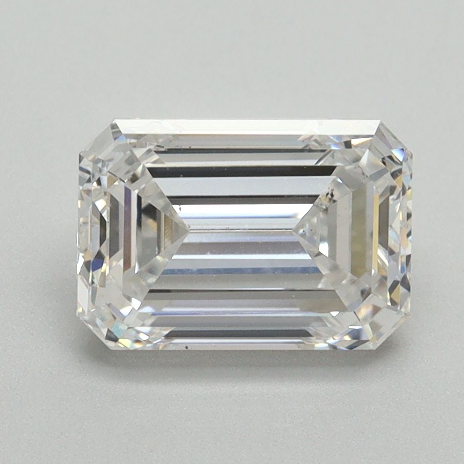 Loose Diamond - EMERALD 2.21ct E VS1: Loose Diamond - EMERALD 2.21ct E VS1 Source: This is a real non-mined Diamond that has been grown in a lab Shape: EMERALD Carats: 2.21 Color: E Clarity: VS1 Certification: NONE Video: Video Link The