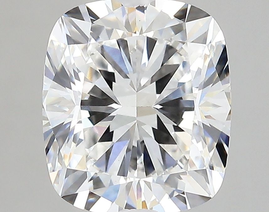 Loose Diamond - CUSHION MODIFIED 3.23ct G VS1: Loose Diamond - CUSHION MODIFIED 3.23ct G VS1 Source: This is a real non-mined Diamond that has been grown in a lab Shape: CUSHION MODIFIED Carats: 3.23 Color: G Clarity: VS1 Certification: GIA