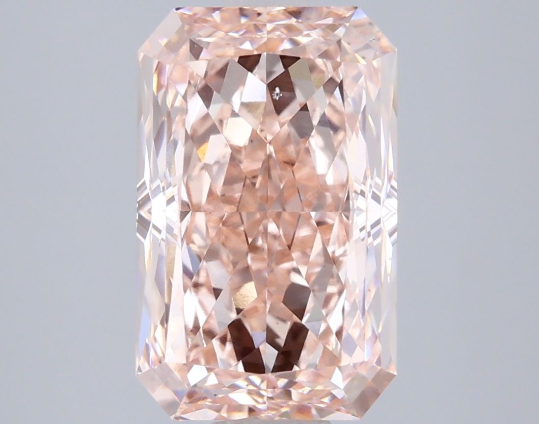 Loose Diamond - RADIANT 3.72ct Fancy Pink VS2: Loose Diamond - RADIANT 3.72ct Fancy Pink VS2 Source: This is a real non-mined Diamond that has been grown in a lab Shape: RADIANT Carats: 3.72 Color: Fancy Pink Certification: IGI Video: