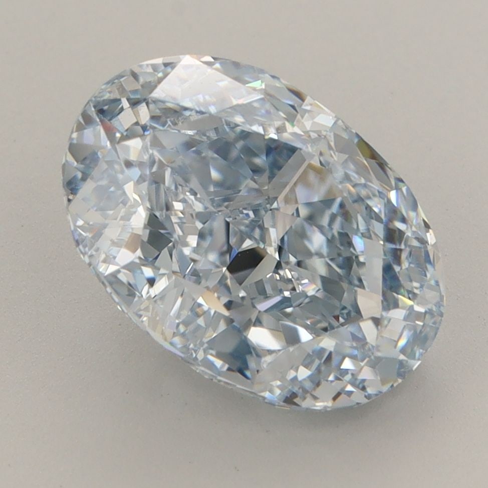 Loose Diamond - OVAL 4.57ct Fancy Blue VVS2: Loose Diamond - OVAL 4.57ct Fancy Blue VVS2 Source: This is a real non-mined Diamond that has been grown in a lab Shape: OVAL Carats: 4.57 Color: Fancy Blue Certification: IGI Video: