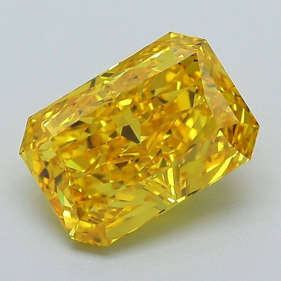Loose Diamond - RADIANT 3.11ct Fancy Vivid Yellow VS1: Loose Diamond - RADIANT 3.11ct Fancy Vivid Yellow VS1 Source: This is a real non-mined Diamond that has been grown in a lab Shape: RADIANT Carats: 3.11 Color: Fancy Vivid Yellow Certification: IGI Vid