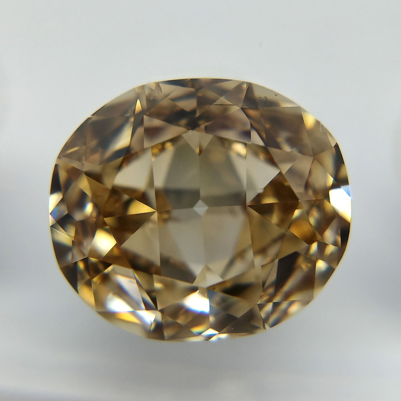 Loose Diamond - OVAL 3.38ct Fancy Yellow Brown Yellow SI1: Loose Diamond - OVAL 3.38ct Fancy Yellow Brown Yellow SI1 Source: Natural Shape: OVAL Carats: 3.38 Color: Fancy Yellow Brown Yellow Certification: GIA The Diamond Depot Guarantee: All items in this au