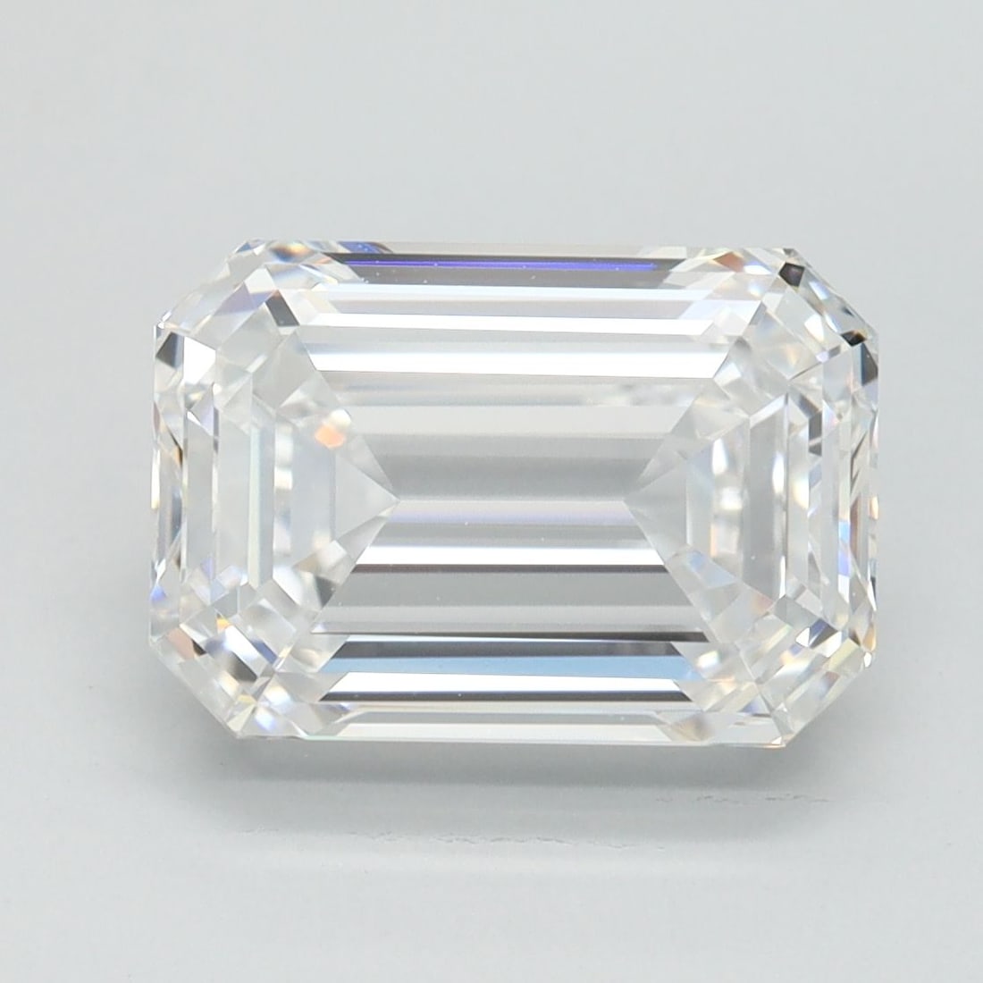Loose Diamond - EMERALD 3.07ct G VVS2: Loose Diamond - EMERALD 3.07ct G VVS2 Source: This is a real non-mined Diamond that has been grown in a lab Shape: EMERALD Carats: 3.07 Color: G Clarity: VVS2 Certification: IGI Video: