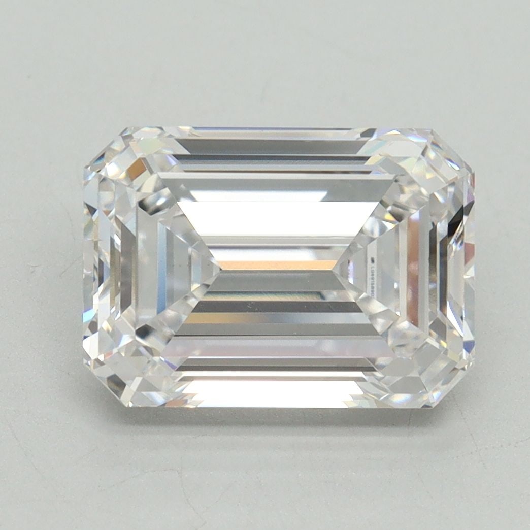 Loose Diamond - EMERALD 4.08ct D VVS2: Loose Diamond - EMERALD 4.08ct D VVS2 Source: This is a real non-mined Diamond that has been grown in a lab Shape: EMERALD Carats: 4.08 Color: D Clarity: VVS2 Certification: IGI Video: