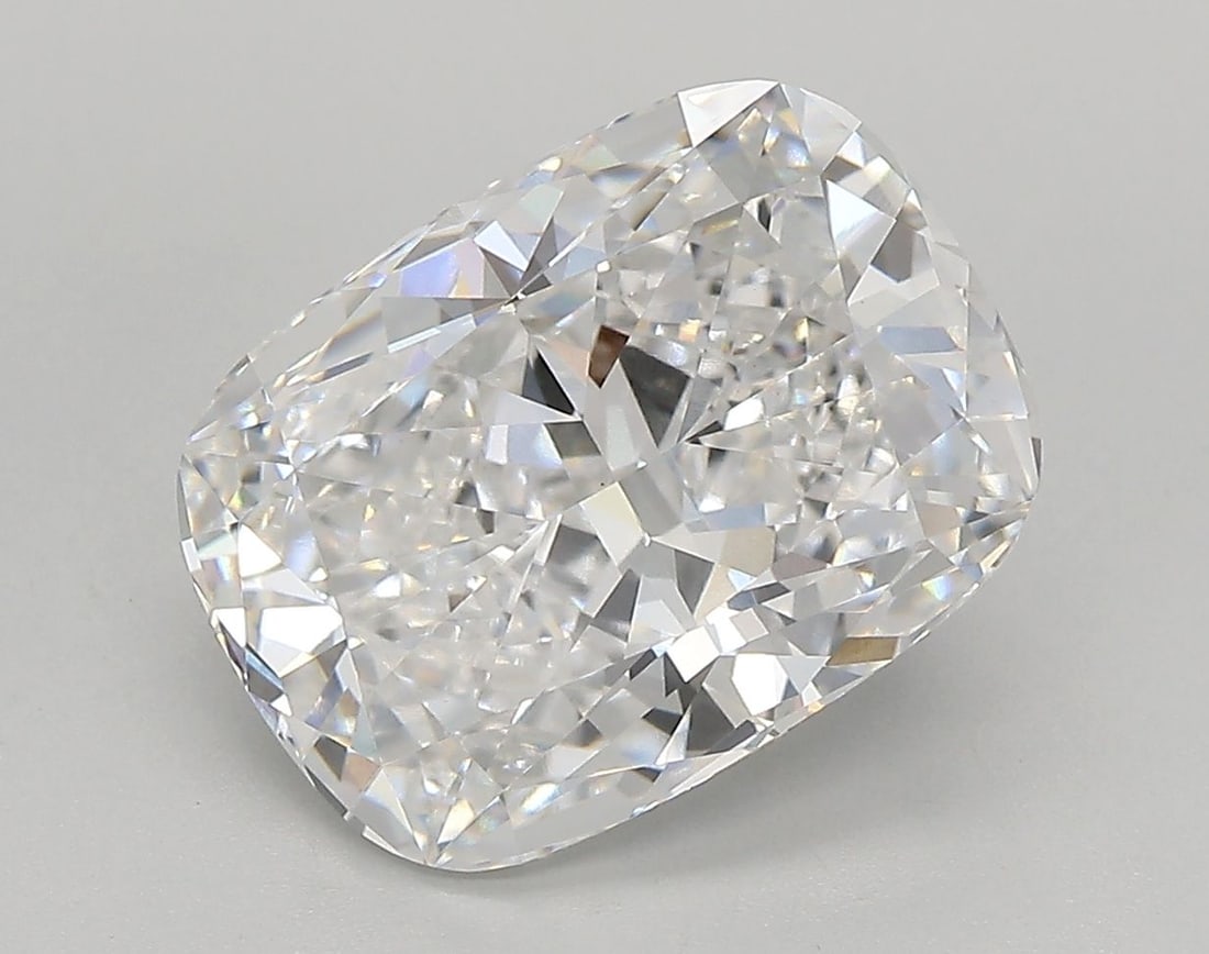 Loose Diamond - CUSHION MODIFIED 4.54ct D VVS2: Loose Diamond - CUSHION MODIFIED 4.54ct D VVS2 Source: This is a real non-mined Diamond that has been grown in a lab Shape: CUSHION MODIFIED Carats: 4.54 Color: D Clarity: VVS2 Certification: IGI Vide