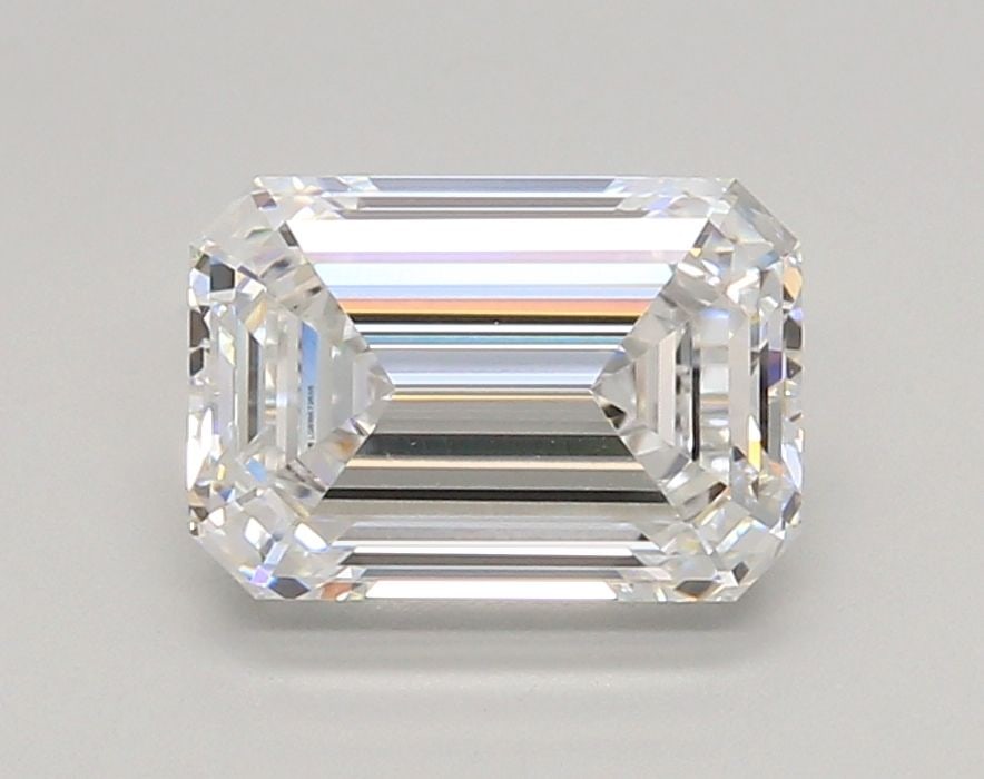 Loose Diamond - EMERALD 2.5ct D VVS1: Loose Diamond - EMERALD 2.5ct D VVS1 Source: This is a real non-mined Diamond that has been grown in a lab Shape: EMERALD Carats: 2.5 Color: D Clarity: VVS1 Certification: IGI Video:
