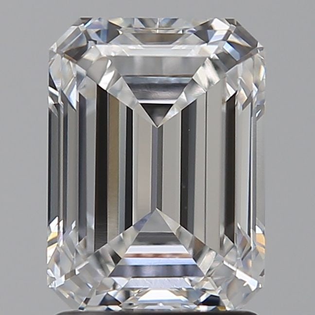 Loose Diamond - EMERALD 2.01ct D VVS1: Loose Diamond - EMERALD 2.01ct D VVS1 Source: This is a real non-mined Diamond that has been grown in a lab Shape: EMERALD Carats: 2.01 Color: D Clarity: VVS1 Certification: IGI Video: Video Link The