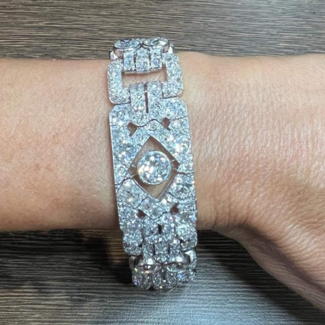 French Art Deco Platinum Diamond Bracelet 50.00 Ct Rubell Freres: French Art Deco Platinum Diamond Bracelet 50.00 Ct Rubell Freres French Art Deco platinum bracelet set with diamonds in a geometric design. The bracelet has an approximate total diamond weight of 50.0