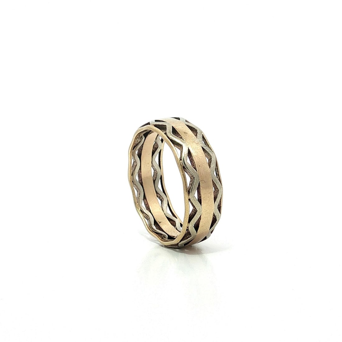 14k Yellow White Gold Art Deco Openwork Band Ring Size 7: 14k Yellow White Gold Art Deco Openwork Band Ring Size 7 Antique Art Deco wide band ring featuring an openwork lattice design in solid 14k yellow and white gold. This women's band has no main stone an