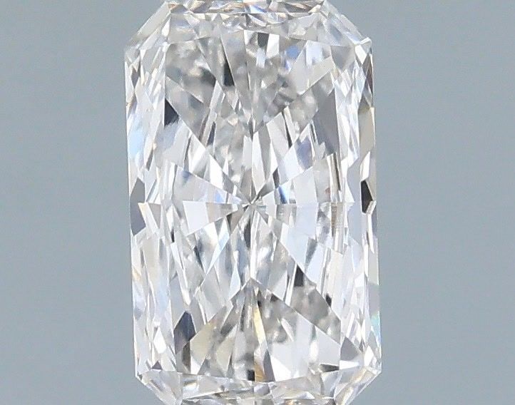 Loose Diamond - RADIANT 0.57ct F VVS2: Loose Diamond - RADIANT 0.57ct F VVS2 Source: This is a real non-mined Diamond that has been grown in a lab Shape: RADIANT Carats: 0.57 Color: F Clarity: VVS2 Certification: IGI Video: