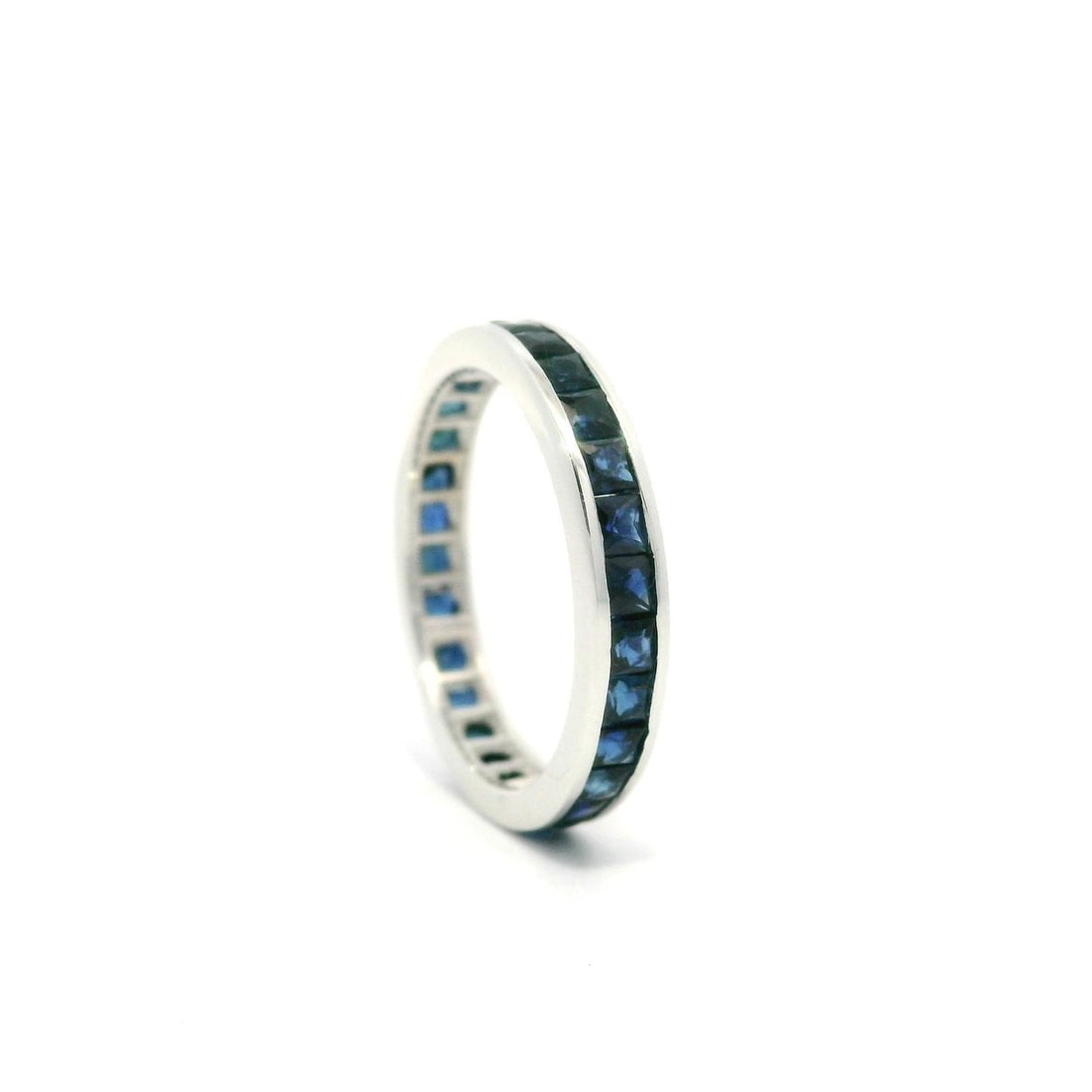 14k White Gold GIA Certified No Heat Blue Sapphire Eternity Band Ring: 14k White Gold GIA Certified No Heat Blue Sapphire Eternity Band Ring This exquisite 14k white gold eternity band ring features a stunning array of natural genuine sapphires. The sapphires are square 