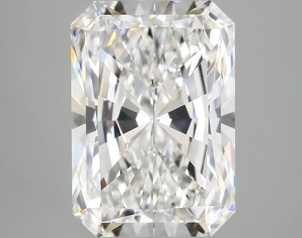 Loose Diamond - RADIANT 4.19ct E VVS2: Loose Diamond - RADIANT 4.19ct E VVS2 Source: This is a real non-mined Diamond that has been grown in a lab Shape: RADIANT Carats: 4.19 Color: E Clarity: VVS2 Certification: IGI Video: