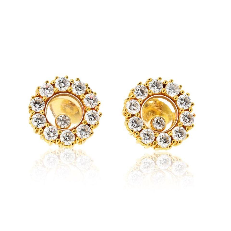 Chopard Happy Diamond 18K Yellow Gold Stud Earrings 1.20cttw: Chopard Happy Diamond 18K Yellow Gold Stud Earrings 1.20cttw Pre-owned Chopard Happy Diamond stud earrings in 18K yellow gold. This pair features the collection's signature floating diamond design and
