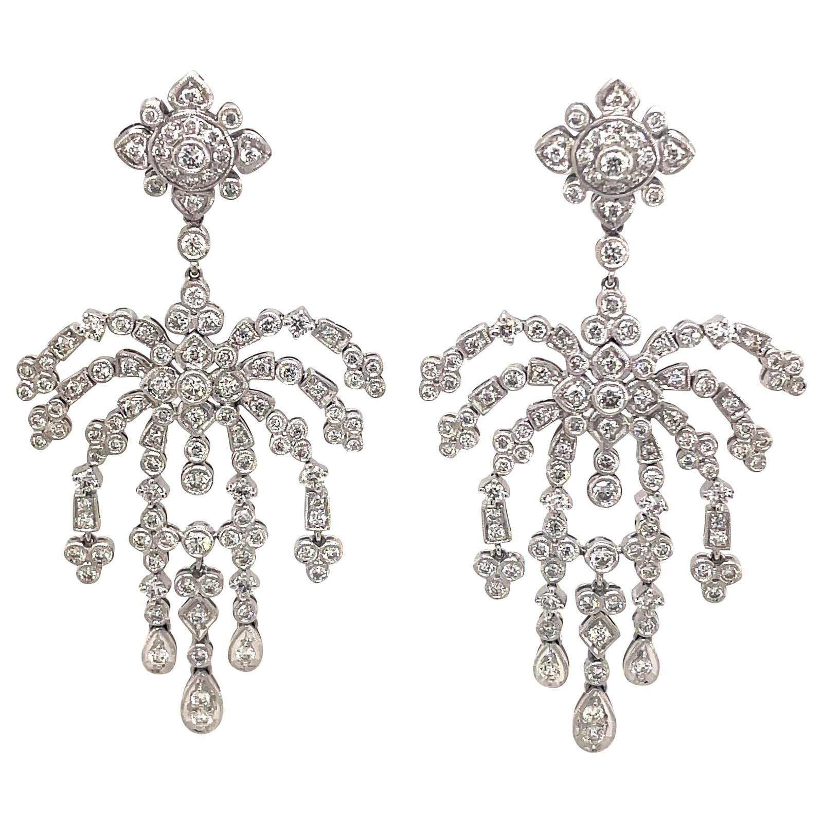 18k White Gold Chandelier Earrings Edwardian Style 3.66ct Round Diamonds: 18k White Gold Chandelier Earrings Edwardian Style 3.66ct Round Diamonds Edwardian-style chandelier earrings set with 222 round brilliant diamonds totaling 3.66 ct in 18k white gold. The bezel-set des