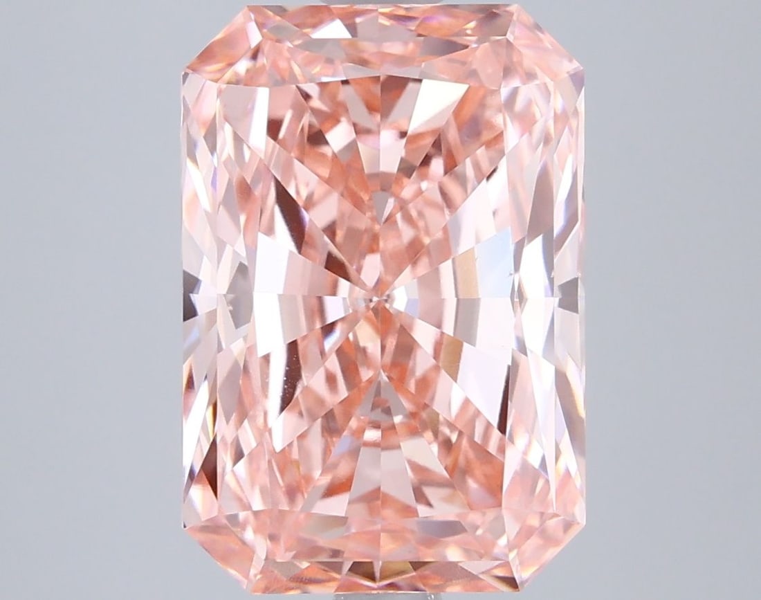 Loose Diamond - RADIANT 4.05ct Fancy Vivid Pink VS1: Loose Diamond - RADIANT 4.05ct Fancy Vivid Pink VS1 Source: This is a real non-mined Diamond that has been grown in a lab Shape: RADIANT Carats: 4.05 Color: Fancy Vivid Pink Certification: IGI Video: