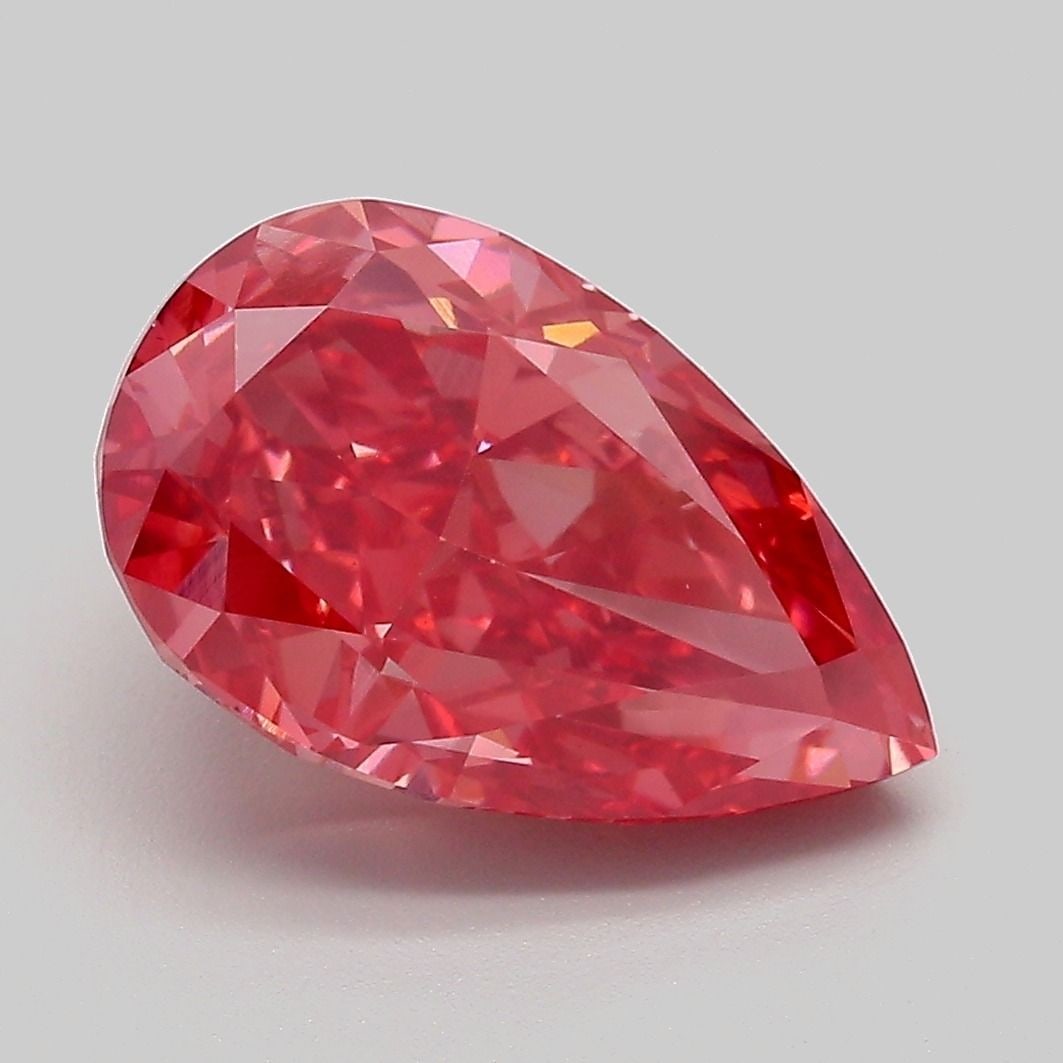 Loose Diamond - PEAR 4.32ct Fancy Vivid Pink VS2: Loose Diamond - PEAR 4.32ct Fancy Vivid Pink VS2 Source: This is a real non-mined Diamond that has been grown in a lab Shape: PEAR Carats: 4.32 Color: Fancy Vivid Pink Certification: IGI Video: