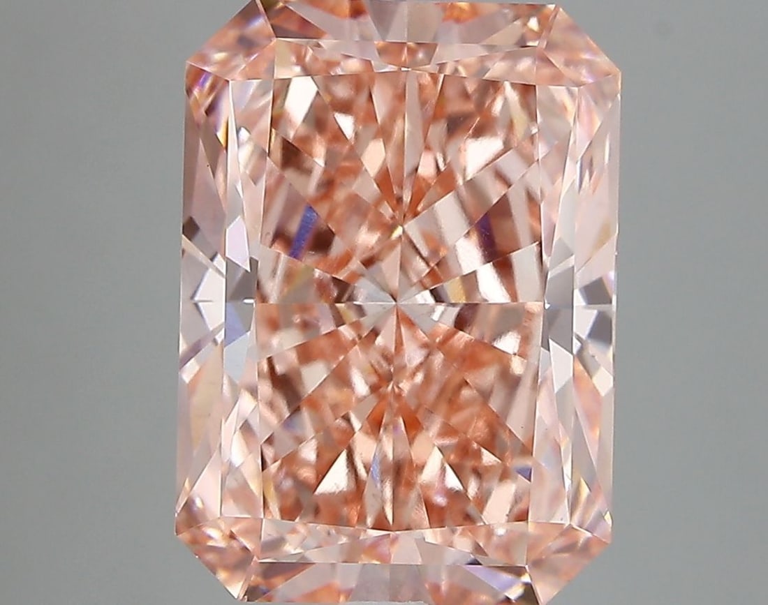Loose Diamond - RADIANT 6.0ct Fancy Vivid Pink VS1: Loose Diamond - RADIANT 6.0ct Fancy Vivid Pink VS1 Source: This is a real non-mined Diamond that has been grown in a lab Shape: RADIANT Carats: 6.0 Color: Fancy Vivid Pink Certification: IGI Video: