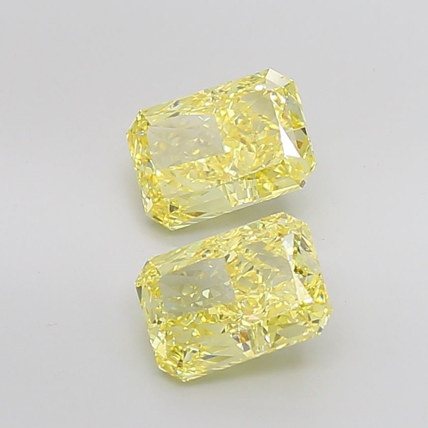 Loose Diamond - RADIANT 3.02ct Fancy Vivid Yellow VS1: Loose Diamond - RADIANT 3.02ct Fancy Vivid Yellow VS1 Source: This is a real non-mined Diamond that has been grown in a lab Shape: RADIANT Carats: 3.02 Color: Fancy Vivid Yellow Certification: IGI Vid