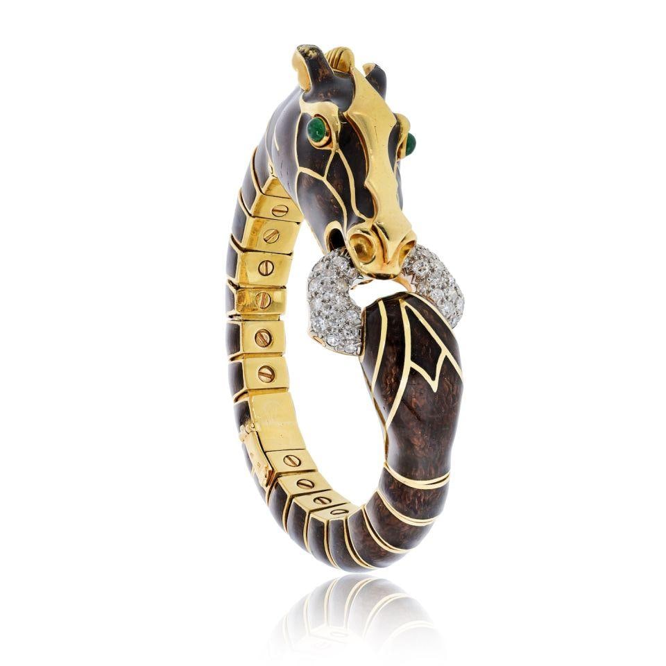David Webb 18K Yellow Gold Diamond Bracelet 116 Grams: David Webb 18K Yellow Gold Diamond Bracelet 116 Grams Pre-owned David Webb bracelet crafted in 18K yellow gold and accented with approximately 1.5 carats of diamonds. Specifications Item Type: Bracele