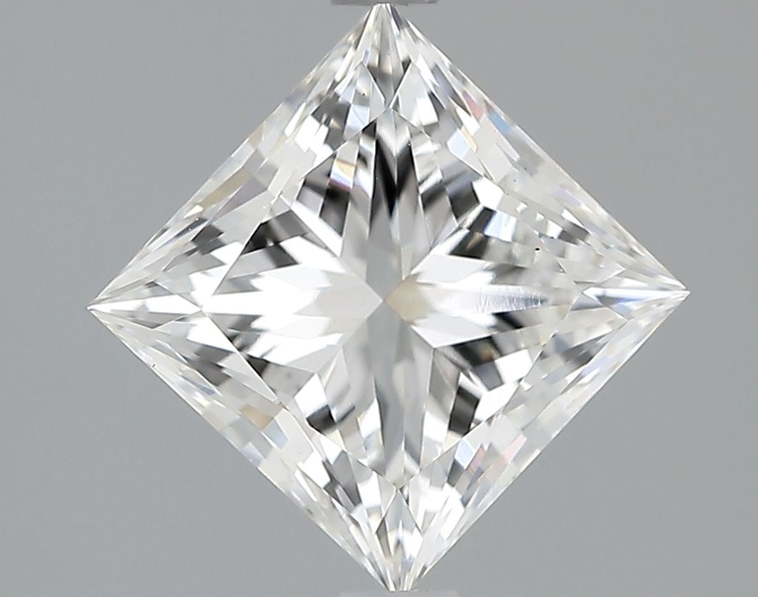 Loose Diamond - PRINCESS 2.29ct G VS1: Loose Diamond - PRINCESS 2.29ct G VS1 Source: This is a real non-mined Diamond that has been grown in a lab Shape: PRINCESS Carats: 2.29 Color: G Clarity: VS1 Certification: IGI Video: Video Link The