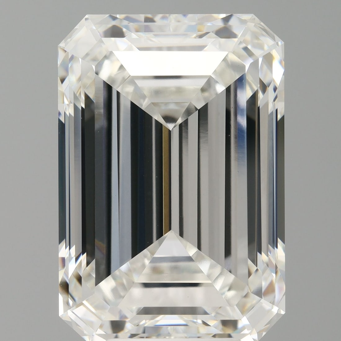 Loose Diamond - EMERALD 8.09ct F VVS2: Loose Diamond - EMERALD 8.09ct F VVS2 Source: This is a real non-mined Diamond that has been grown in a lab Shape: EMERALD Carats: 8.09 Color: F Clarity: VVS2 Certification: IGI Video: Video Link The