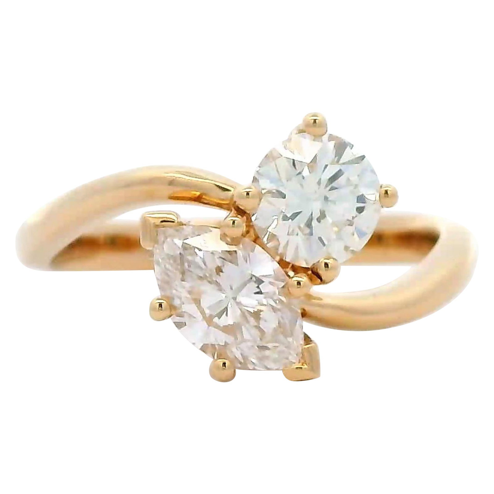 18k Yellow Gold Toi Et Moi Diamond Ring GIA 1.26ct: 18k Yellow Gold Toi Et Moi Diamond Ring GIA 1.26ct Contemporary toi et moi ring set with one round brilliant diamond and one marquise brilliant diamond, both GIA certified. This open shank design is c
