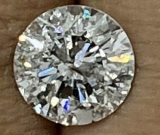 Loose Diamond - ROUND 2.5ct E I1: Loose Diamond - ROUND 2.5ct E I1 Source: Natural Shape: ROUND Carats: 2.5 Color: E Clarity: I1 Certification: EGL The Diamond Depot Guarantee: All items in this auction are guaranteed to be 100% authe