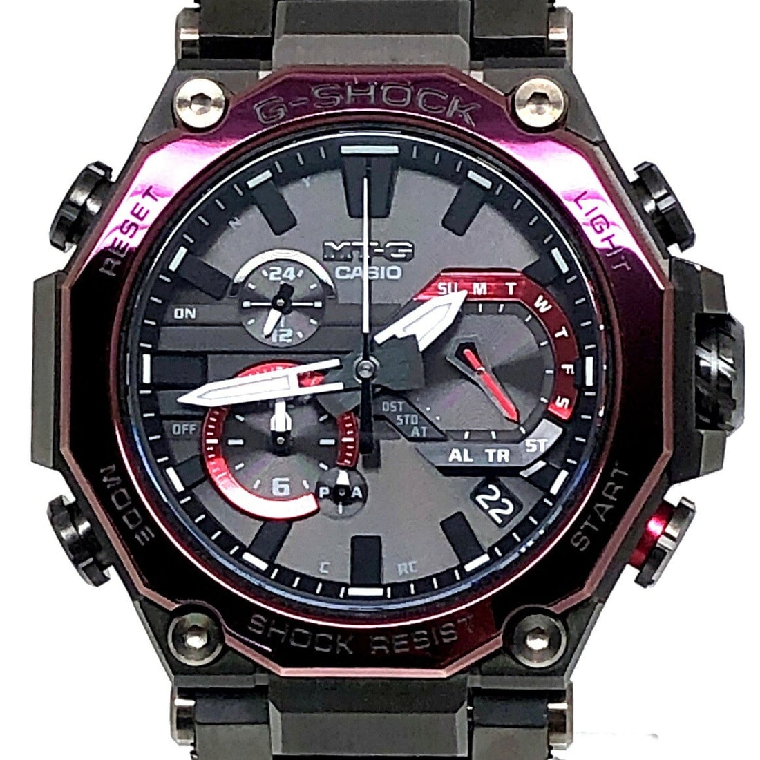 CASIO G-SHOCK MTG-B2000BD-1A4 men's solar radio wristwatch with box: CASIO G-SHOCK MTG-B2000BD-1A4 men's solar radio wristwatch with box CASIO G-SHOCK MT-G wristwatch with radio-controlled, solar-powered, Bluetooth, and analog functionality. This men's watch shows mini