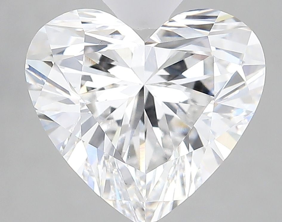 Loose Diamond - HEART 4.61ct E VS2: Loose Diamond - HEART 4.61ct E VS2 Source: This is a real non-mined Diamond that has been grown in a lab Shape: HEART Carats: 4.61 Color: E Clarity: VS2 Certification: GIA Video: