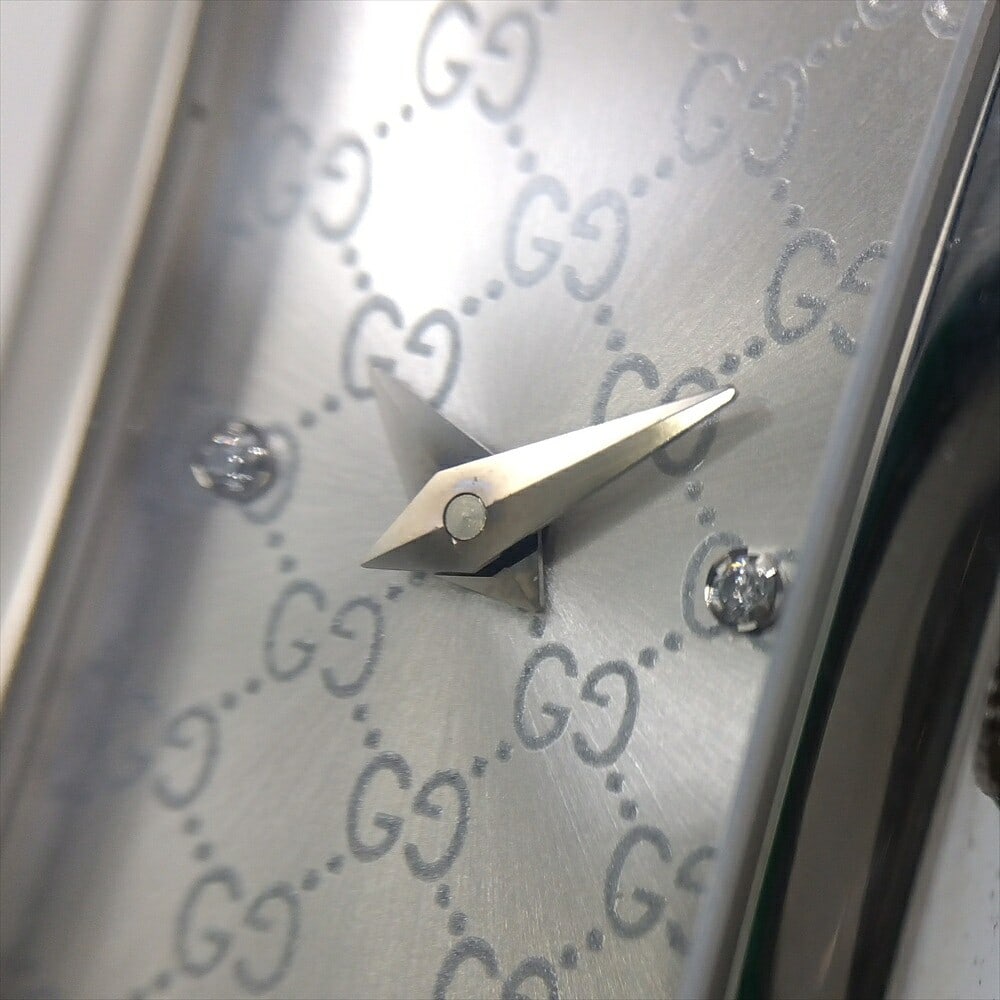Gucci Tornavoni Womens Quartz Wristwatch Silver Dial Stainless Steel: Gucci Tornavoni Womens Quartz Wristwatch Silver Dial Stainless Steel Gucci Tornabuoni women's wristwatch with a silver dial, stainless steel case and bracelet, and quartz movement. The watch is in wor