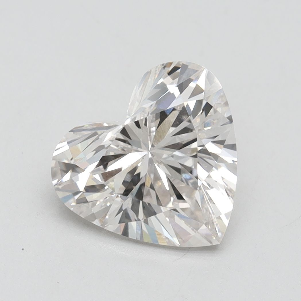 Loose Diamond - HEART 2.28ct I VS1: Loose Diamond - HEART 2.28ct I VS1 Source: This is a real non-mined Diamond that has been grown in a lab Shape: HEART Carats: 2.28 Color: I Clarity: VS1 Certification: IGI Video: