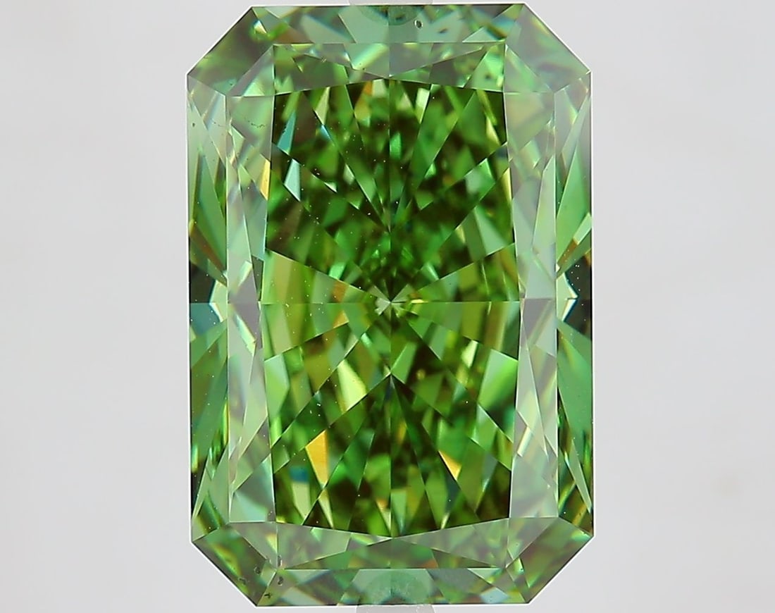 Loose Diamond - RADIANT 8.06ct Fancy Vivid Green VS2: Loose Diamond - RADIANT 8.06ct Fancy Vivid Green VS2 Source: This is a real non-mined Diamond that has been grown in a lab Shape: RADIANT Carats: 8.06 Color: Fancy Vivid Green Certification: IGI Video