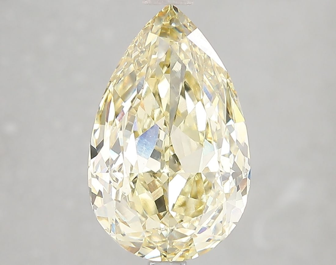 Loose Diamond - PEAR 4.57ct Fancy Intense Yellow VVS2: Loose Diamond - PEAR 4.57ct Fancy Intense Yellow VVS2 Source: This is a real non-mined Diamond that has been grown in a lab Shape: PEAR Carats: 4.57 Color: Fancy Intense Yellow Certification: IGI Vide